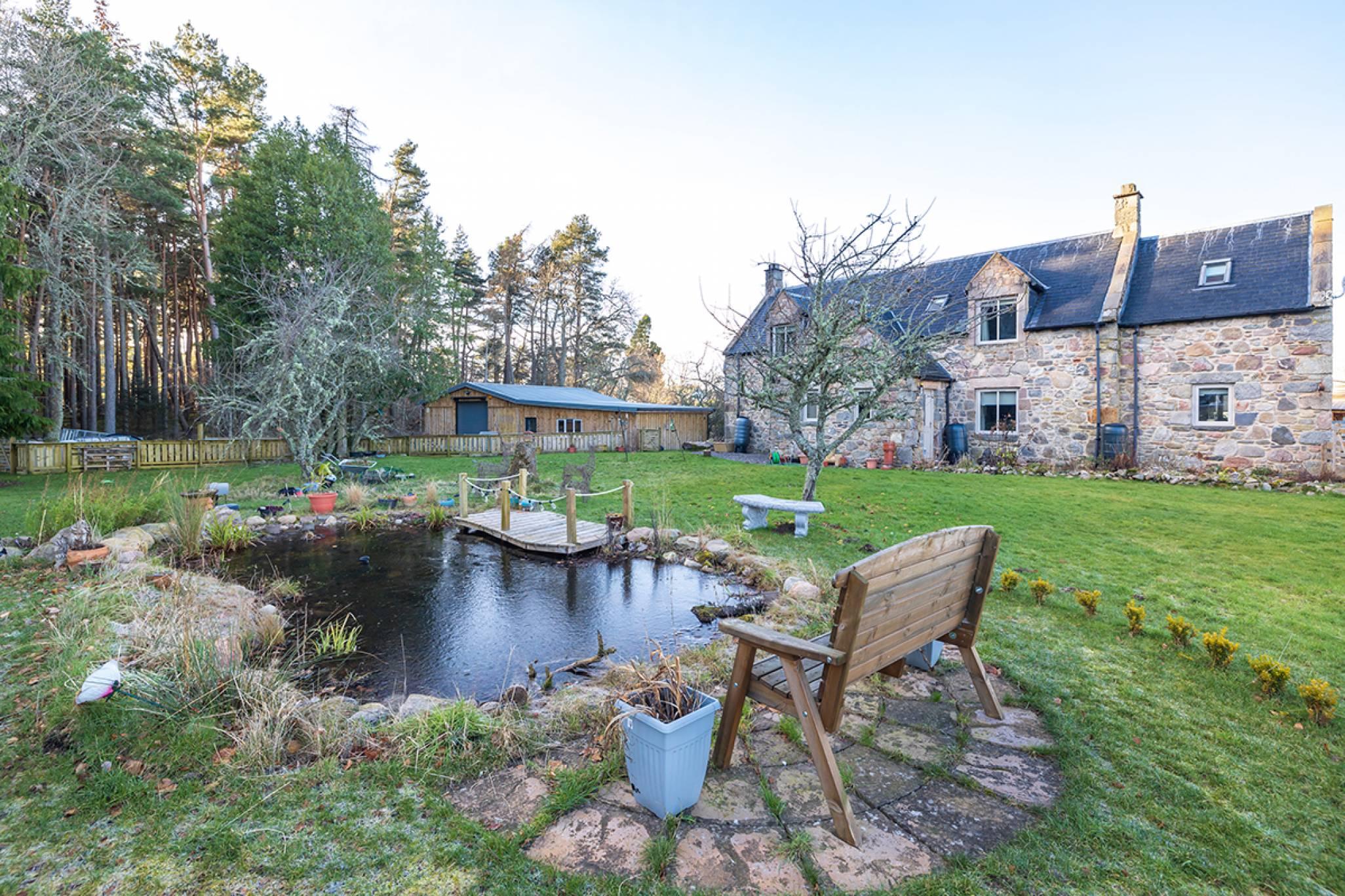 Balmackiver Cottage, Clunas, Nairn, IV12 5UT