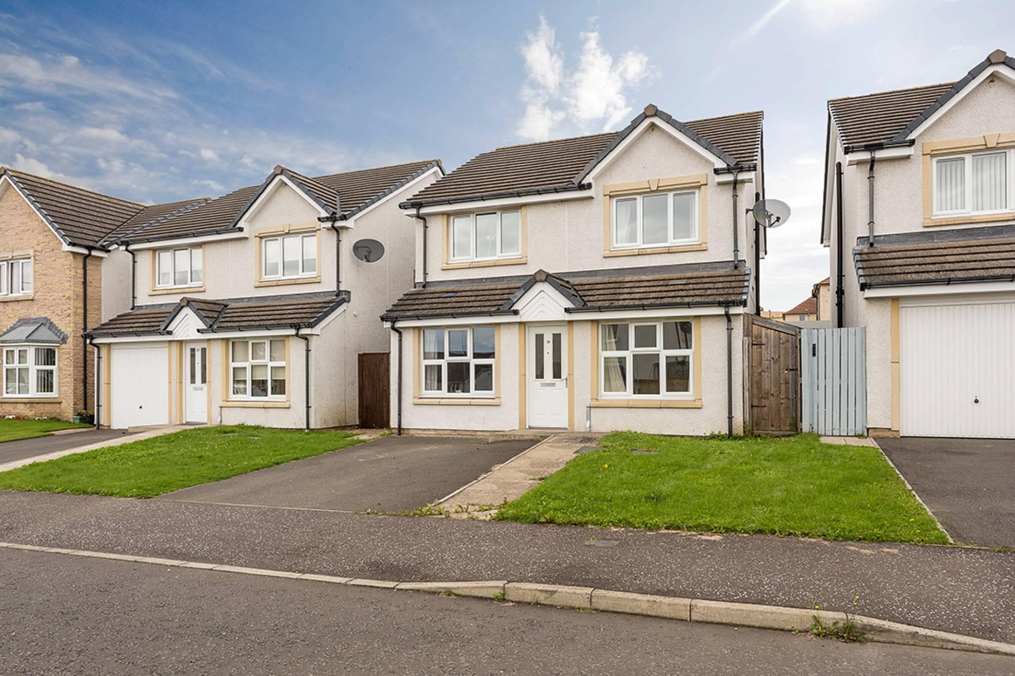 19 Lochty Court, Kinglassie, Fife, KY5 0YQ McEwan Fraser Legal