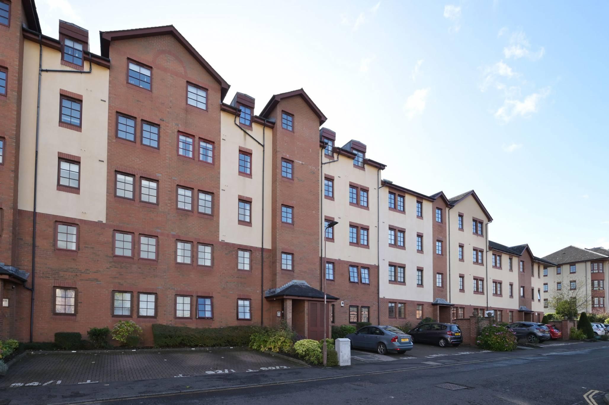 88/4 Orchard Brae Avenue, Craigleith, Edinburgh, EH4 2GB