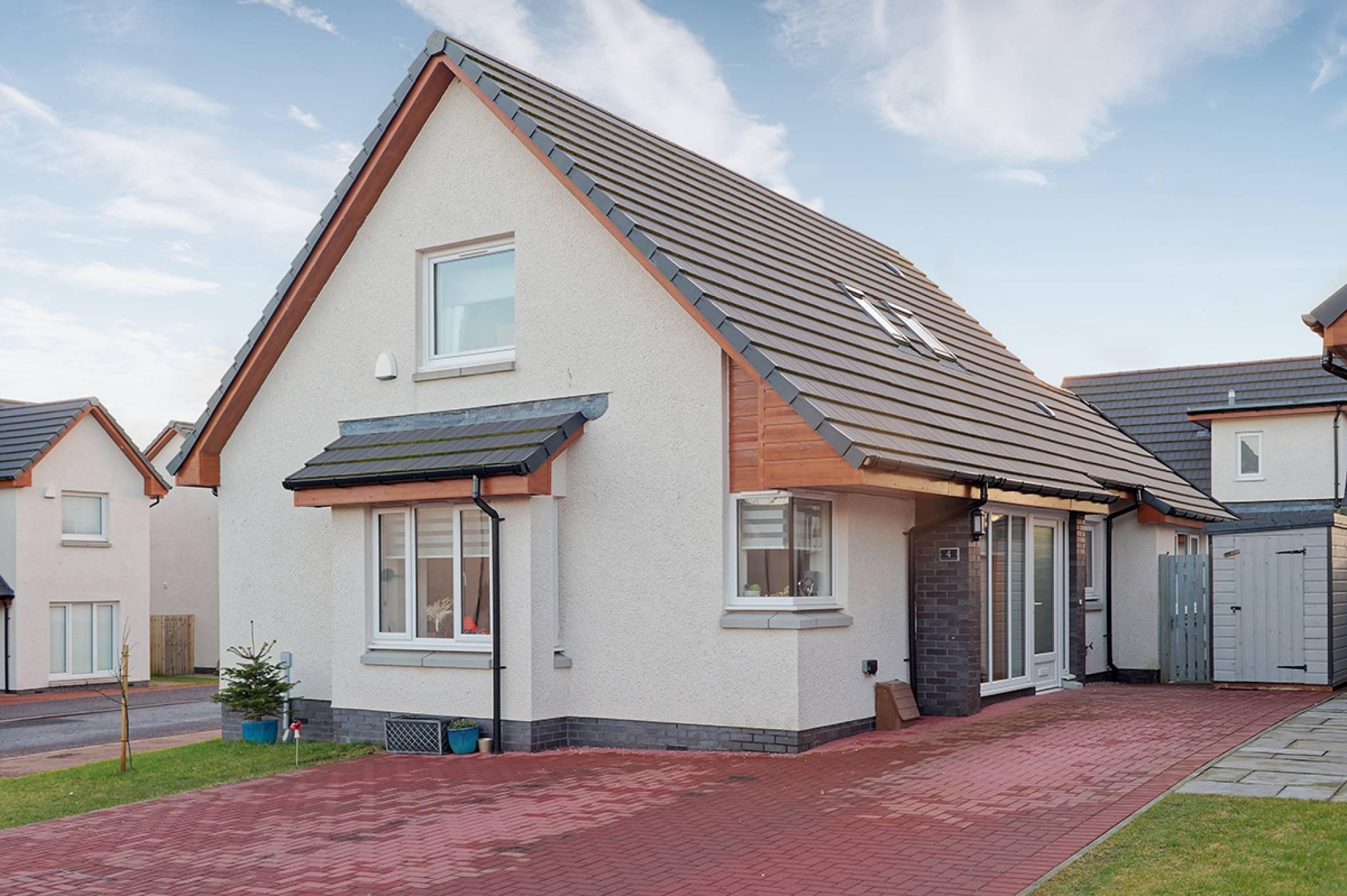 4 Rutland Gardens, South Lanrkshire, Carluke, ML8 4FN