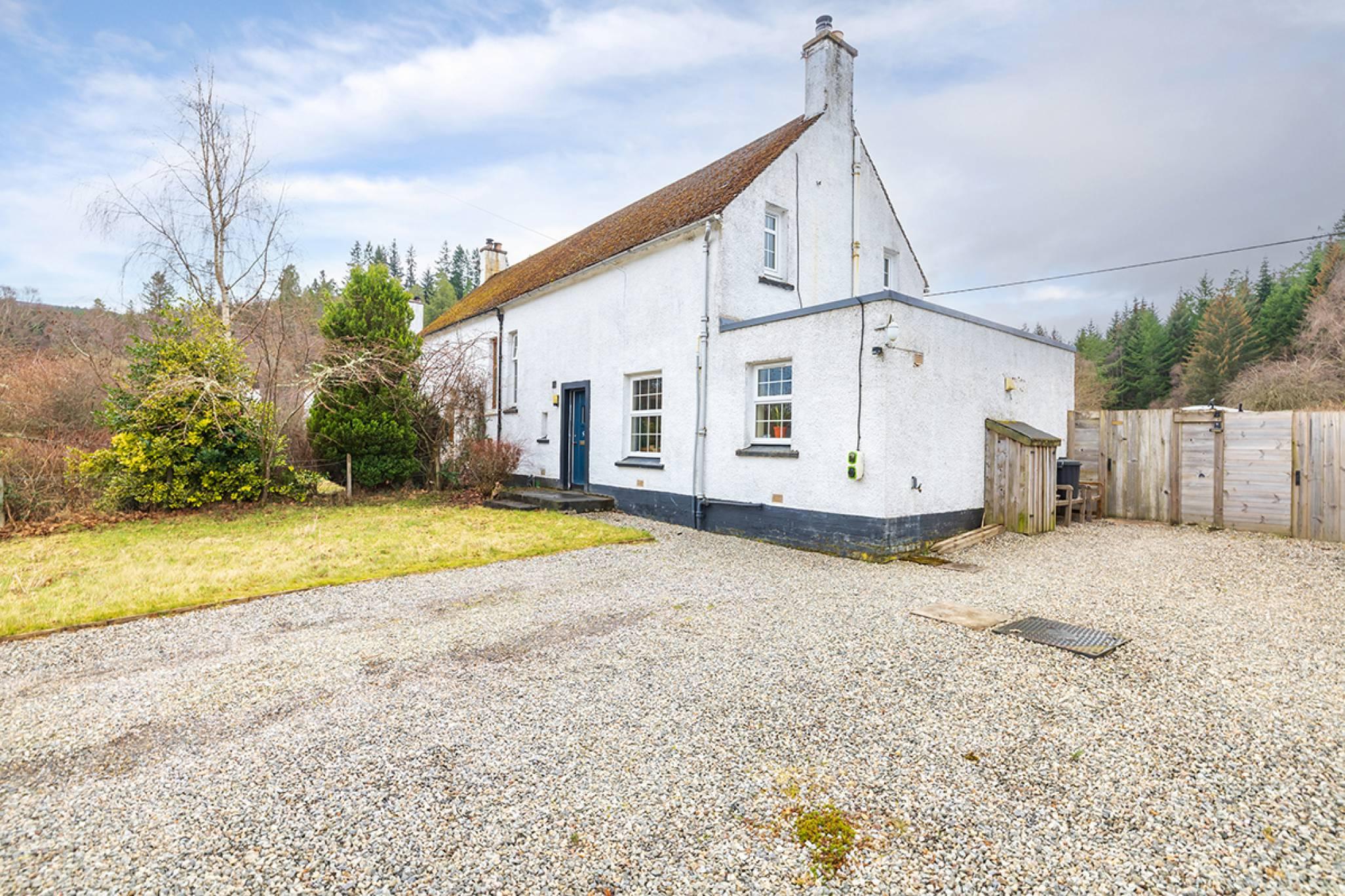 5 Shenval, Glen Urquhart, Drumnadrochit, IV63 6TW